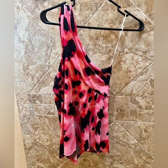 Cache pink and black top off one shoulder - Picture 1 of 3